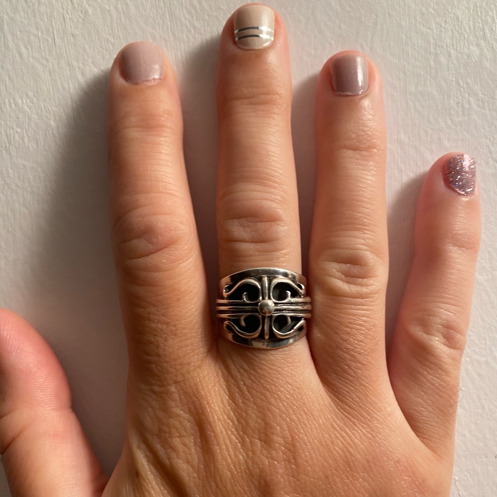 925 Sterling Silver Ring. Size 7. Solid. Unique